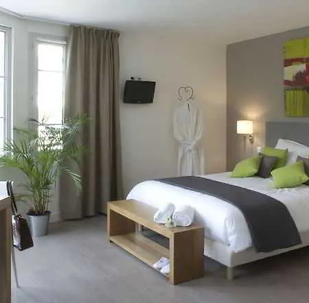 Zenitude Hotel-residences Lorda 4*